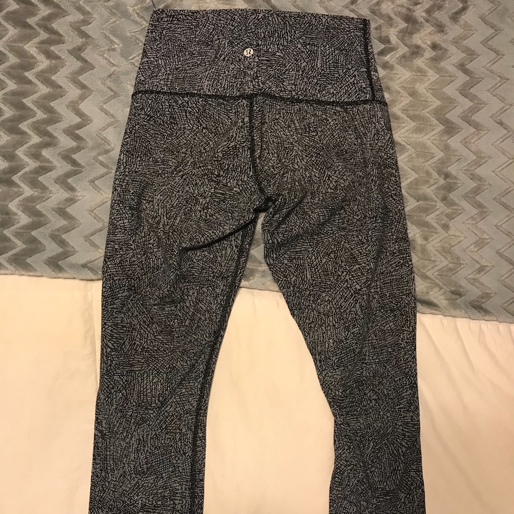Lululemon capri leggings